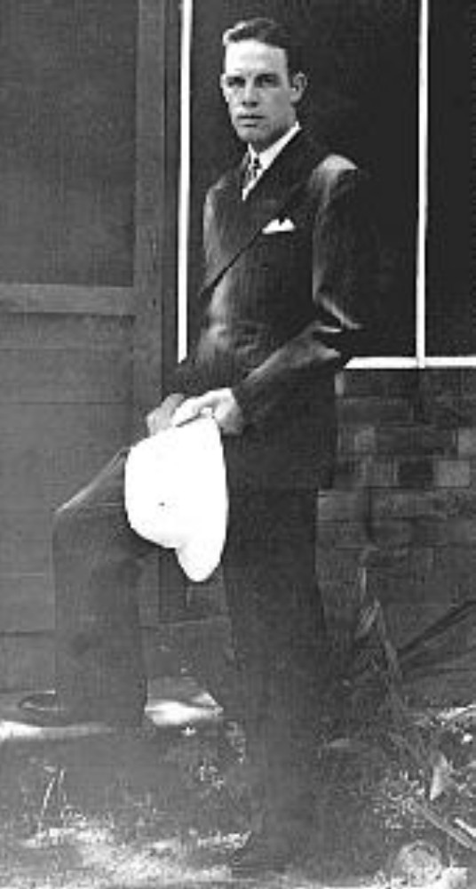 01. Robert Peace